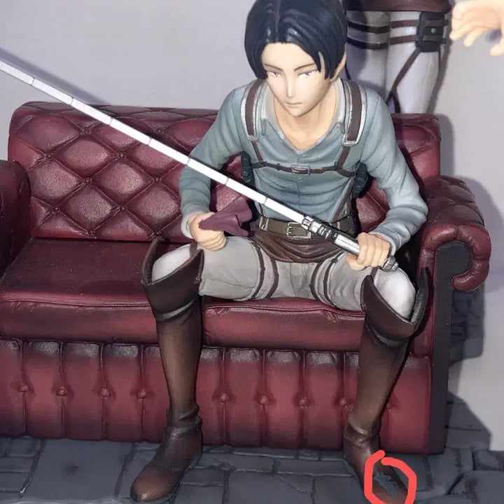 [BUNJANG] Attack on Titan Figure Set: Levi, Eren, and Mike / 희귀)진격의 거인 고전쿠지 리바이+에렌+미케 피규어 디오라마 좌상제일복권