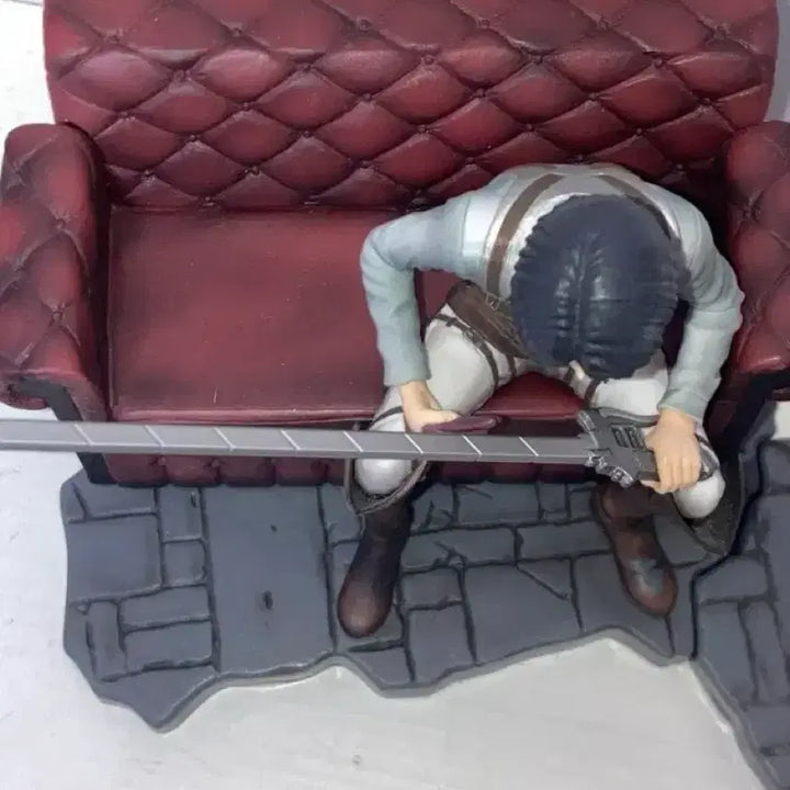 [BUNJANG] Attack on Titan Figure Set: Levi, Eren, and Mike / 희귀)진격의 거인 고전쿠지 리바이+에렌+미케 피규어 디오라마 좌상제일복권
