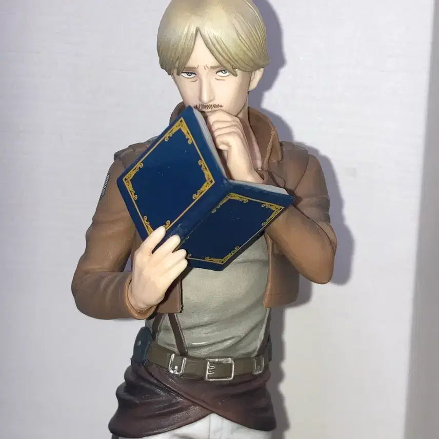[BUNJANG] Attack on Titan Figure Set: Levi, Eren, and Mike / 희귀)진격의 거인 고전쿠지 리바이+에렌+미케 피규어 디오라마 좌상제일복권