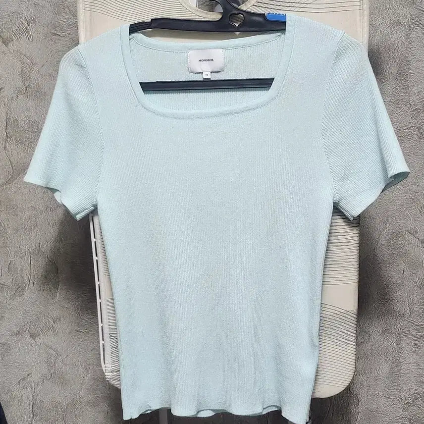 [BUNJANG] MONGDOL Square Neck Short Sleeve Knit Top / MONGDOL 스퀘어넥 반팔 니트 하늘색
