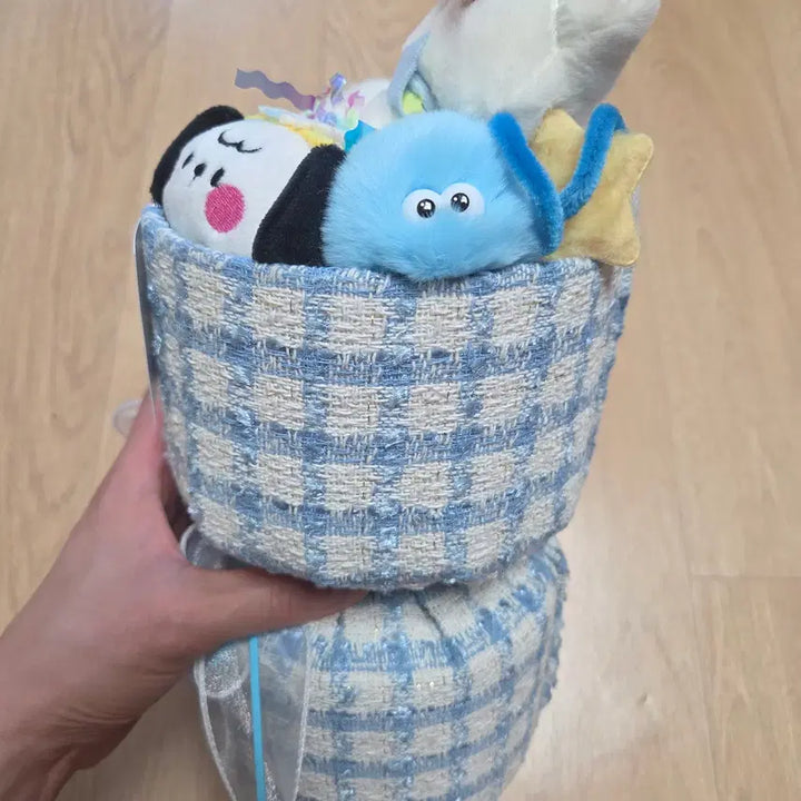 [BUNJANG] 인형 꽃다발 새상품 졸업식 학예회 / 인형 꽃다발 새상품 졸업식 학예회