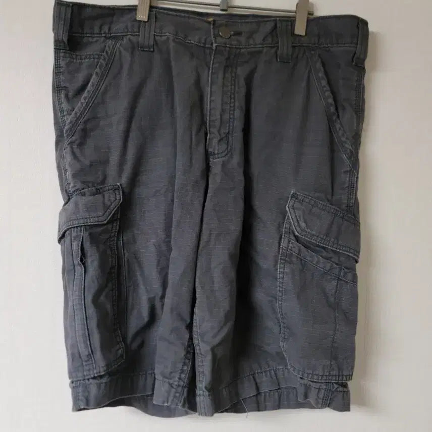 [SOLD OUT] Carhartt 릴렉스핏 카고 반바지 33인치