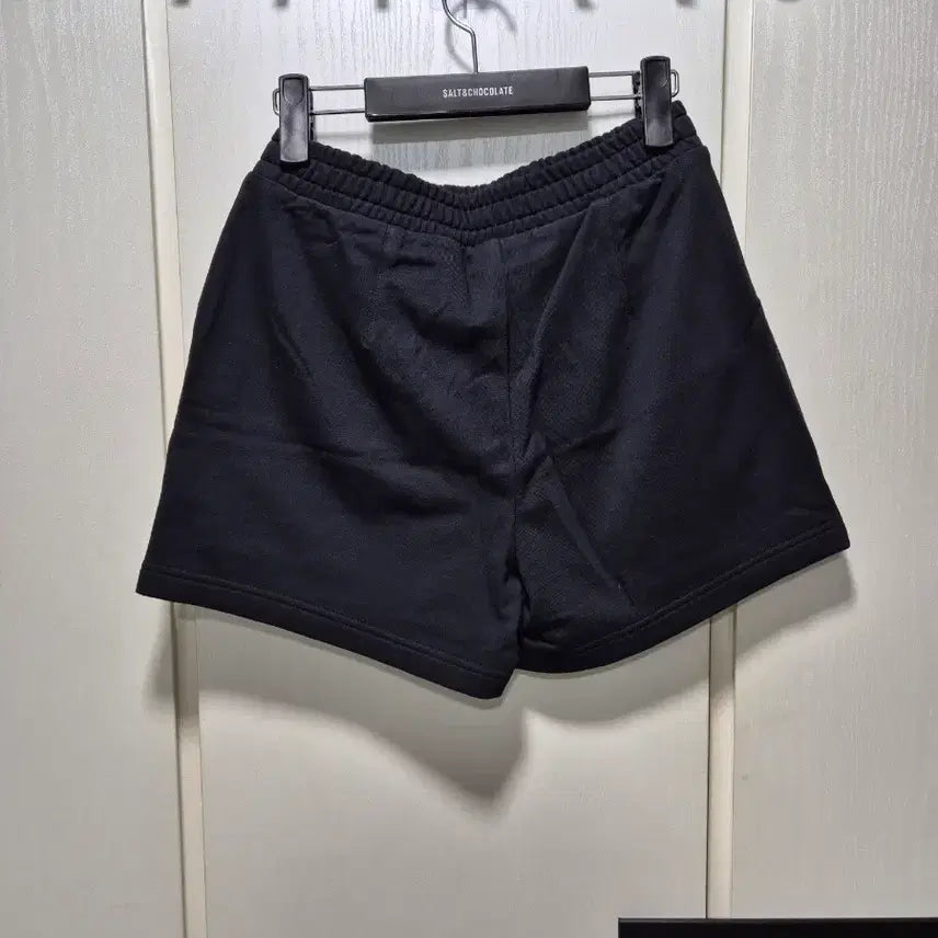 [BUNJANG] Nerdy Black T-shirt and Shorts Set / (타임세일)(새상품)널디 반팔 티셔츠 반바지 세트 블랙