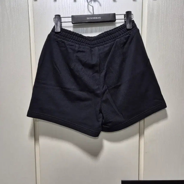 [BUNJANG] Nerdy Black T-shirt and Shorts Set / (타임세일)(새상품)널디 반팔 티셔츠 반바지 세트 블랙