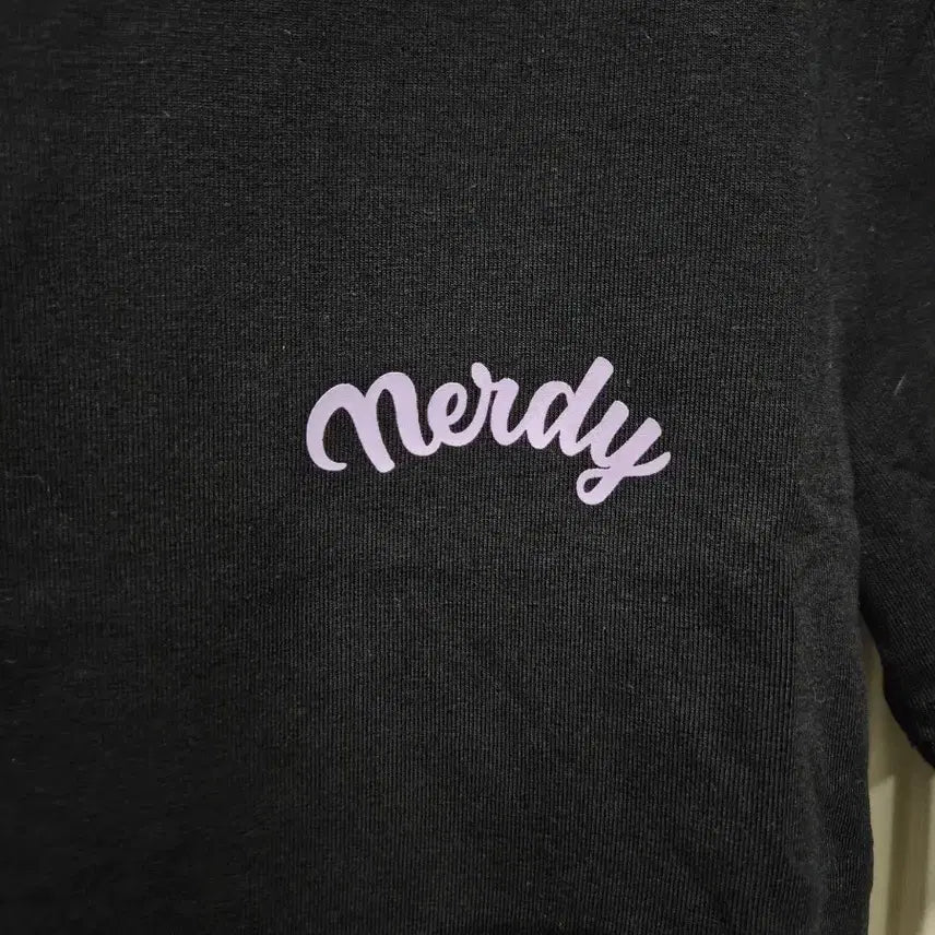 [BUNJANG] Nerdy Black T-shirt and Shorts Set / (타임세일)(새상품)널디 반팔 티셔츠 반바지 세트 블랙