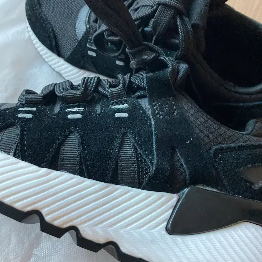 [BUNJANG] Shoopen Black Sneakers / 상태최상)230 블랙 슈펜 운동화