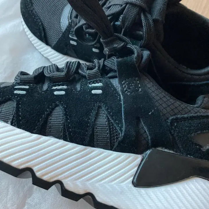 [BUNJANG] Shoopen Black Sneakers / 상태최상)230 블랙 슈펜 운동화