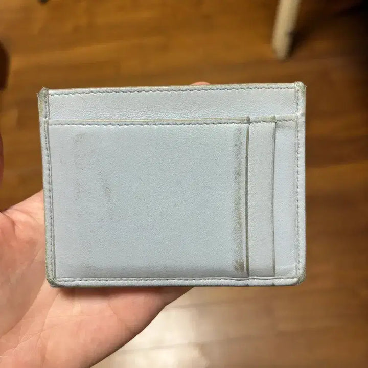 [SOLD OUT] 미우미우 마테라쎄 나파 가죽 카드지갑