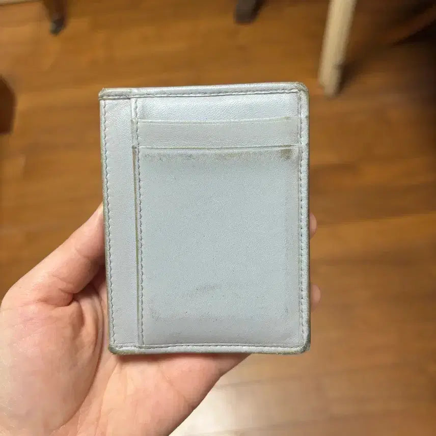 [SOLD OUT] 미우미우 마테라쎄 나파 가죽 카드지갑