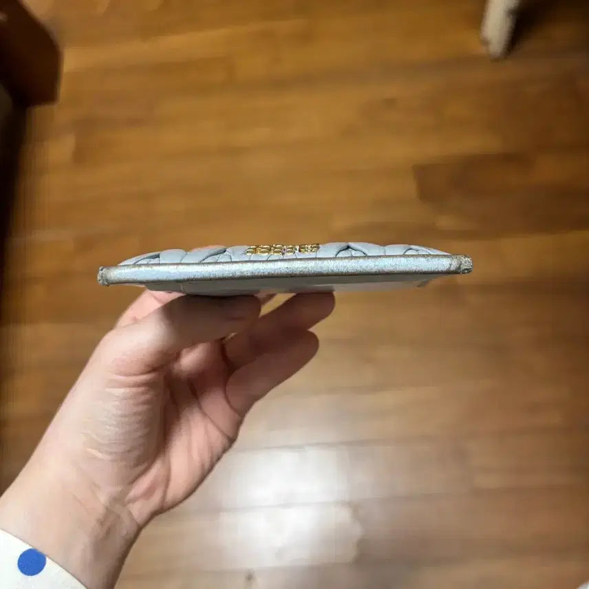 [SOLD OUT] 미우미우 마테라쎄 나파 가죽 카드지갑