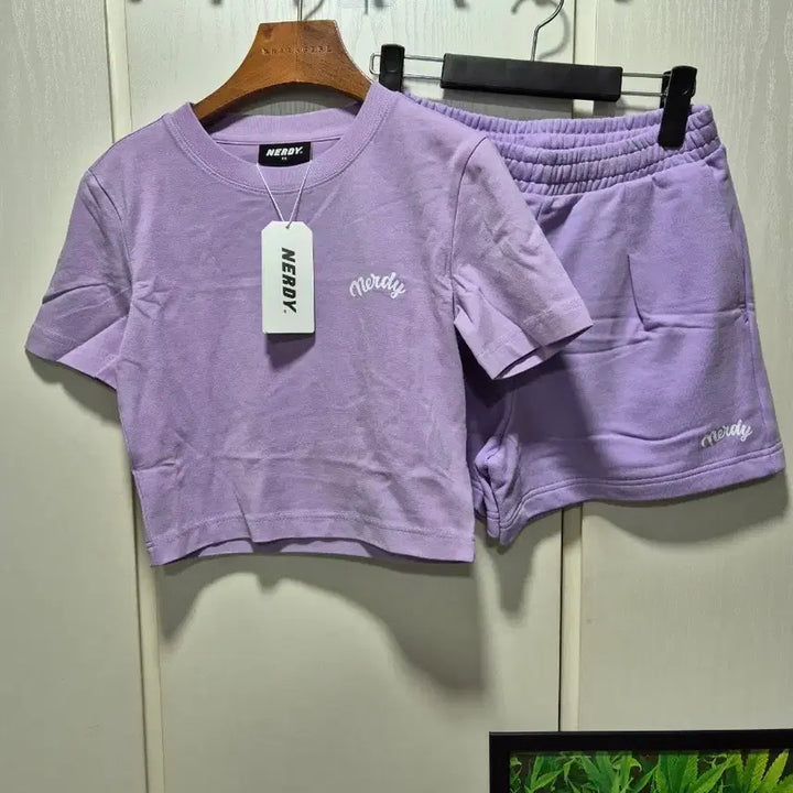 [BUNJANG] NERDY Purple T-shirt and Shorts Set / (타임세일)(새상품)널디 NERDY 퍼플 반팔 티셔츠 반바지 세트
