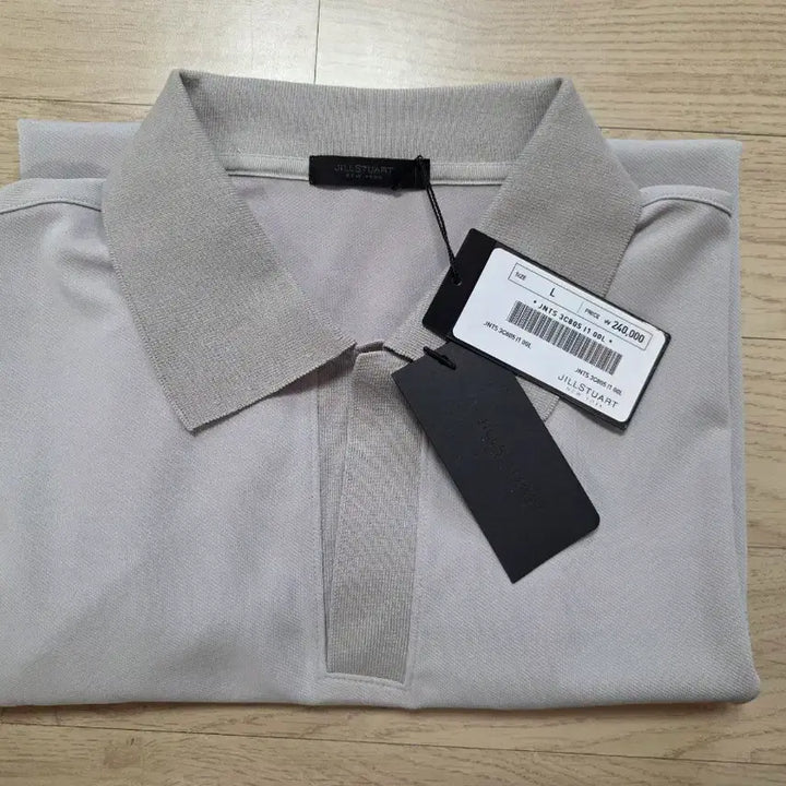 [BUNJANG] Jill Stuart New York Cooling Collar T-shirt Beige / 질스튜어트뉴욕 쿨링 카라 반팔 티셔츠 L 105 정가 24만원