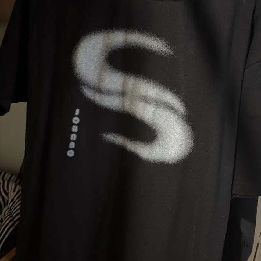 [BUNJANG] Sorano Black T-shirt / 검정색 소라노 티셔츠