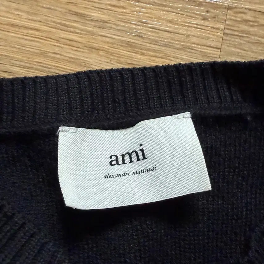 [BUNJANG] AMI Knit Sweater M Size / 아미 니트 m사이즈 팝니다