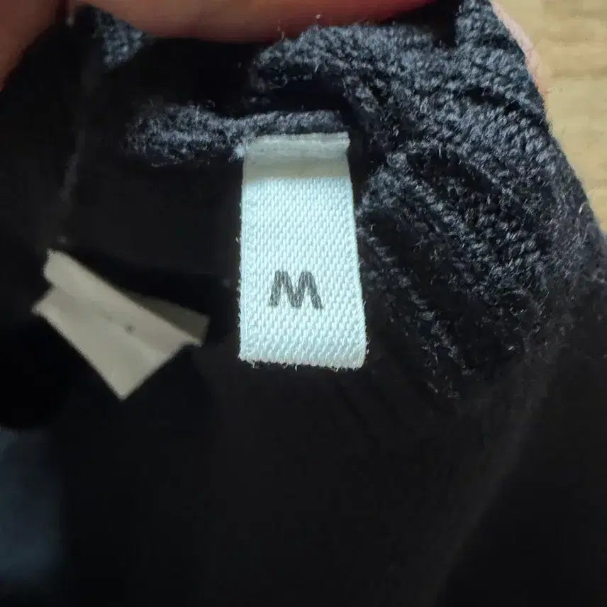 [BUNJANG] AMI Knit Sweater M Size / 아미 니트 m사이즈 팝니다