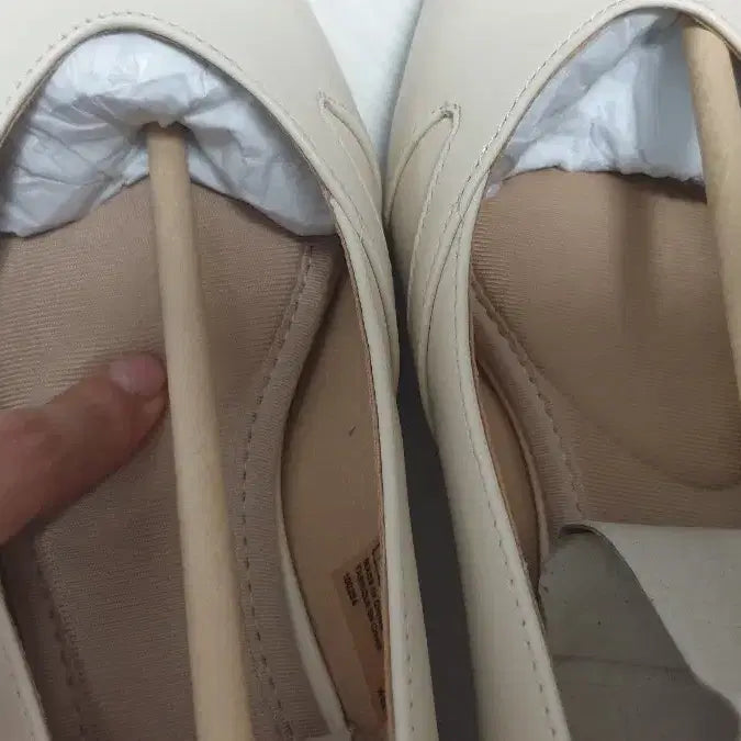 [SOLD OUT] 새상품)락포트 소가죽 슬링백 천연가죽 240 7M