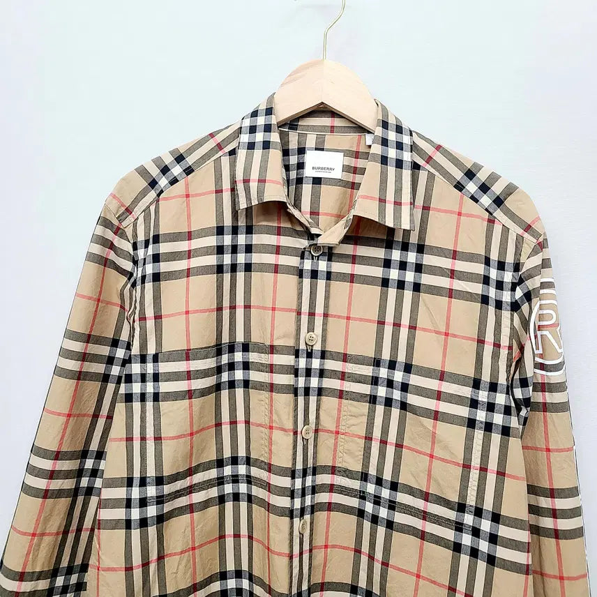 [BUNJANG] Burberry Nova Check Side Logo Shirt / [정품] 버버리 사이드 로고 레터링 노바 체크 셔츠 (L)