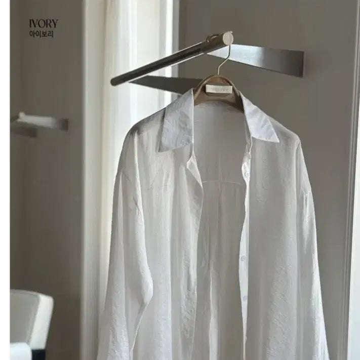 [SOLD OUT] 코코마랑 뒷 절개 셔츠