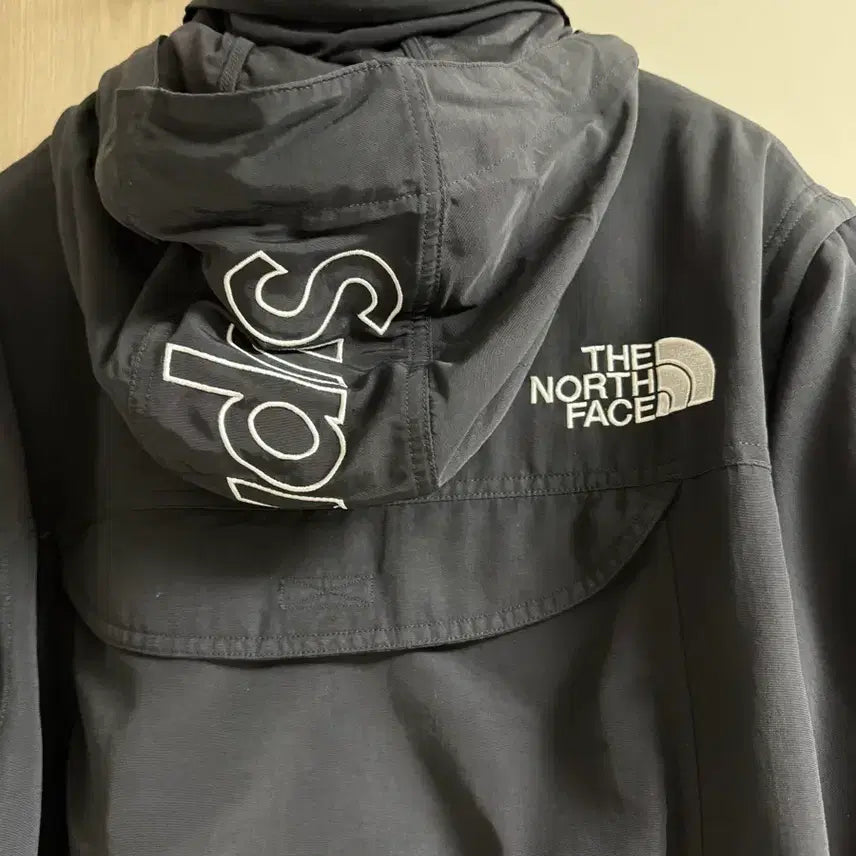 [BUNJANG] Supreme X The North Face Trekking Jacket Windbreaker (M) / 슈프림 X 노스페이스 트레킹 자켓 바람막이 M 사이즈