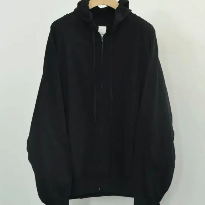 [SOLD OUT] 26ss시즌 코모리 저지집업파카 4번사이즈