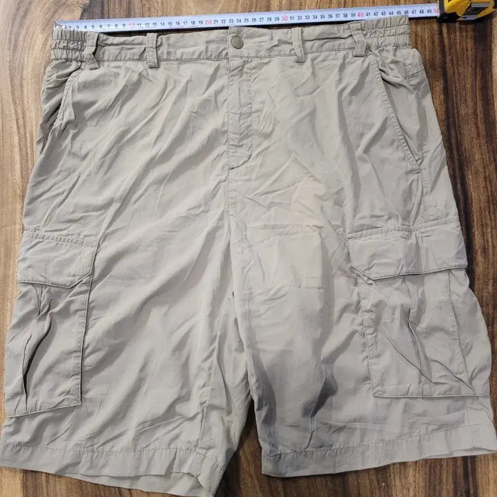 [SOLD OUT] NEPA 카키 카고 반바지