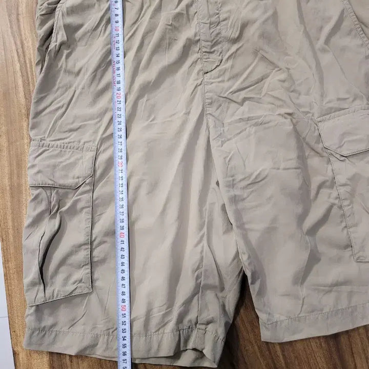 [SOLD OUT] NEPA 카키 카고 반바지