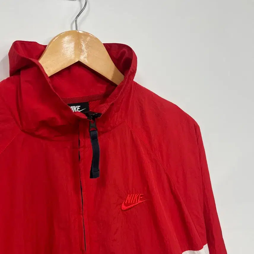 [BUNJANG] Nike Big Swoosh Oversized Woven Windbreaker Jacket / [100] 나이키 빅스우시 오버핏 우븐 바람막이 집업 자켓