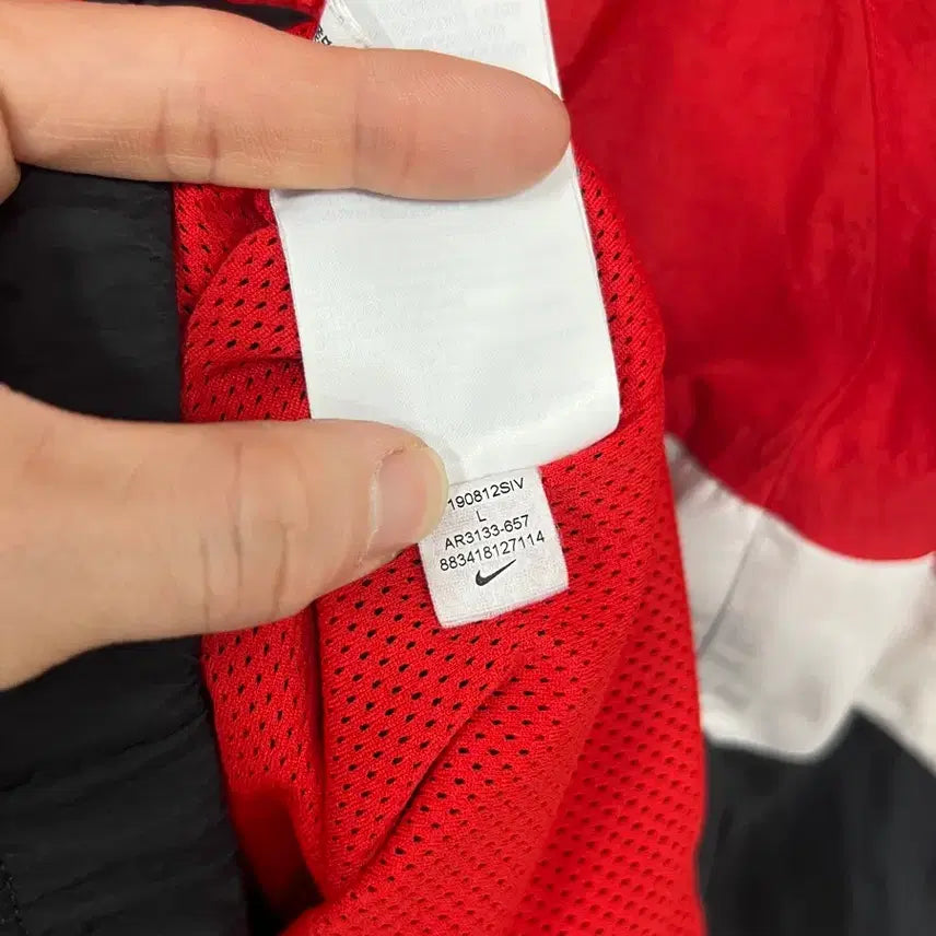 [BUNJANG] Nike Big Swoosh Oversized Woven Windbreaker Jacket / [100] 나이키 빅스우시 오버핏 우븐 바람막이 집업 자켓