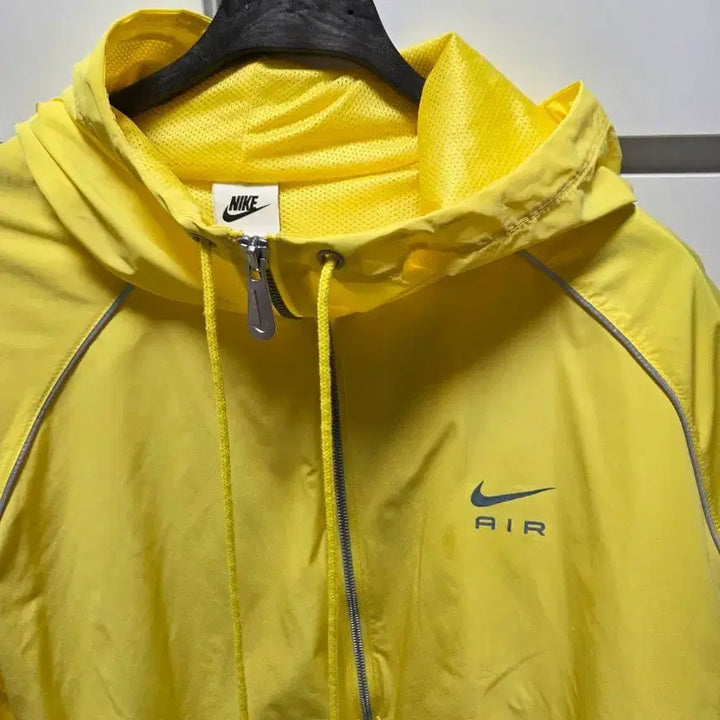 [SOLD OUT] 나이키 에어 풀 집 후드 우븐 자켓 옐로우
