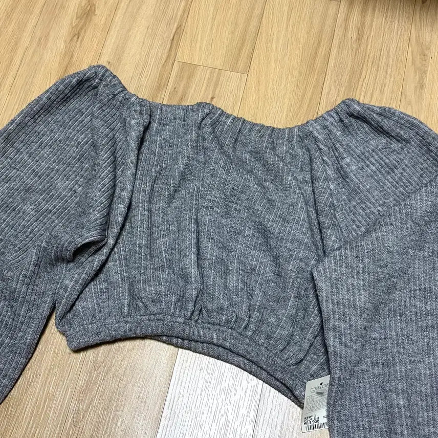 [BUNJANG] Wanggol Gray Long Sleeve Crop Top / 왕골 숄더티 회색 긴팔 크롭티