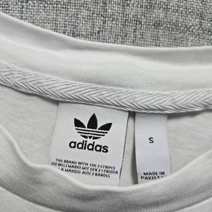 [BUNJANG] Adidas Big Trefoil Tank Top (S) / 아디다스 빅 트레포일 탱크 민소매 티셔츠 s