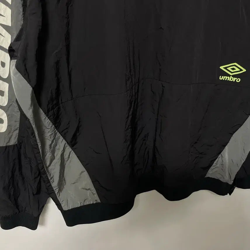 [SOLD OUT] 100-105 UMBRO 엄브로 나일론 루즈핏 웜업 상의 정품