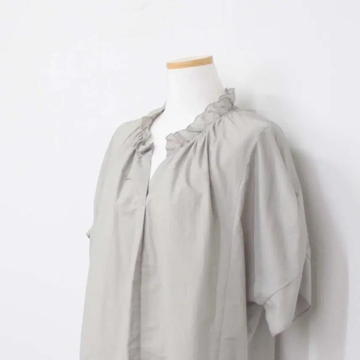 [SOLD OUT] [정품] 씨 여성 블라우스 티셔츠 셔츠 반팔 상의 신상 66 정인샵