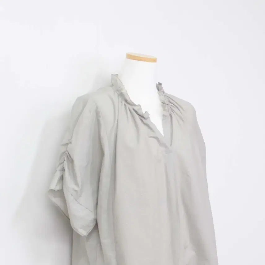 [SOLD OUT] [정품] 씨 여성 블라우스 티셔츠 셔츠 반팔 상의 신상 66 정인샵