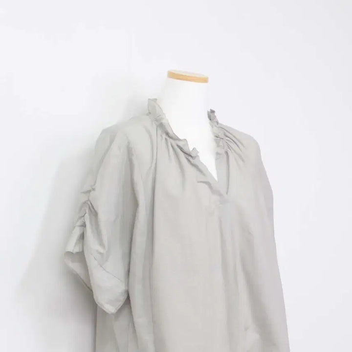 [SOLD OUT] [정품] 씨 여성 블라우스 티셔츠 셔츠 반팔 상의 신상 66 정인샵