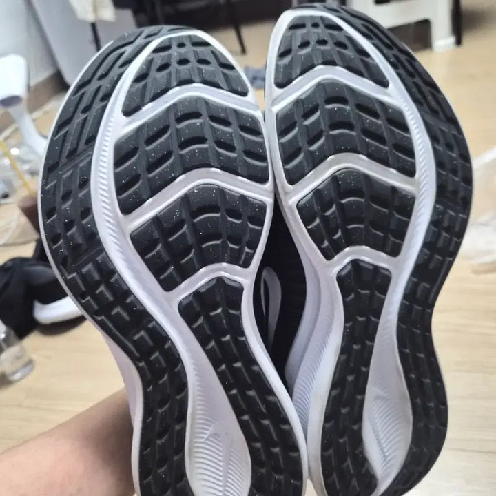 [SOLD OUT] 나이키 다운쉬프터 블랙 런닝화