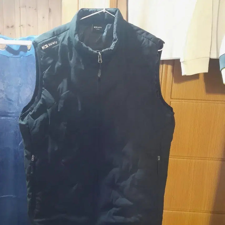 [SOLD OUT] K2 Safety 검정 패딩 조끼 L사이즈