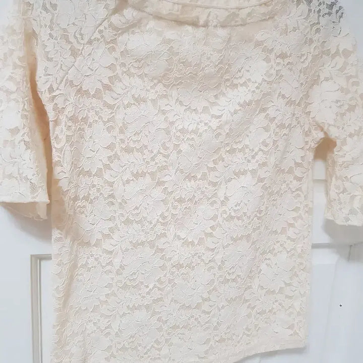 [BUNJANG] Ivory Lace Short Sleeve Blouse (Size 55) / 아이보리 레이스 반팔 블라우스(55)미사용
