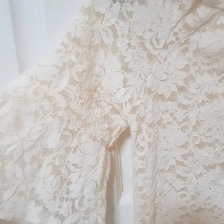 [BUNJANG] Ivory Lace Short Sleeve Blouse (Size 55) / 아이보리 레이스 반팔 블라우스(55)미사용