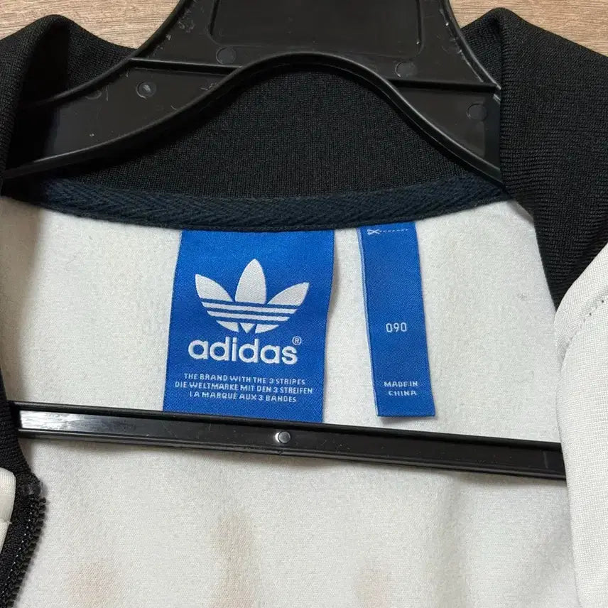[BUNJANG] Adidas Y2K Black and White Jersey / y2k 아디다스 검흰져지