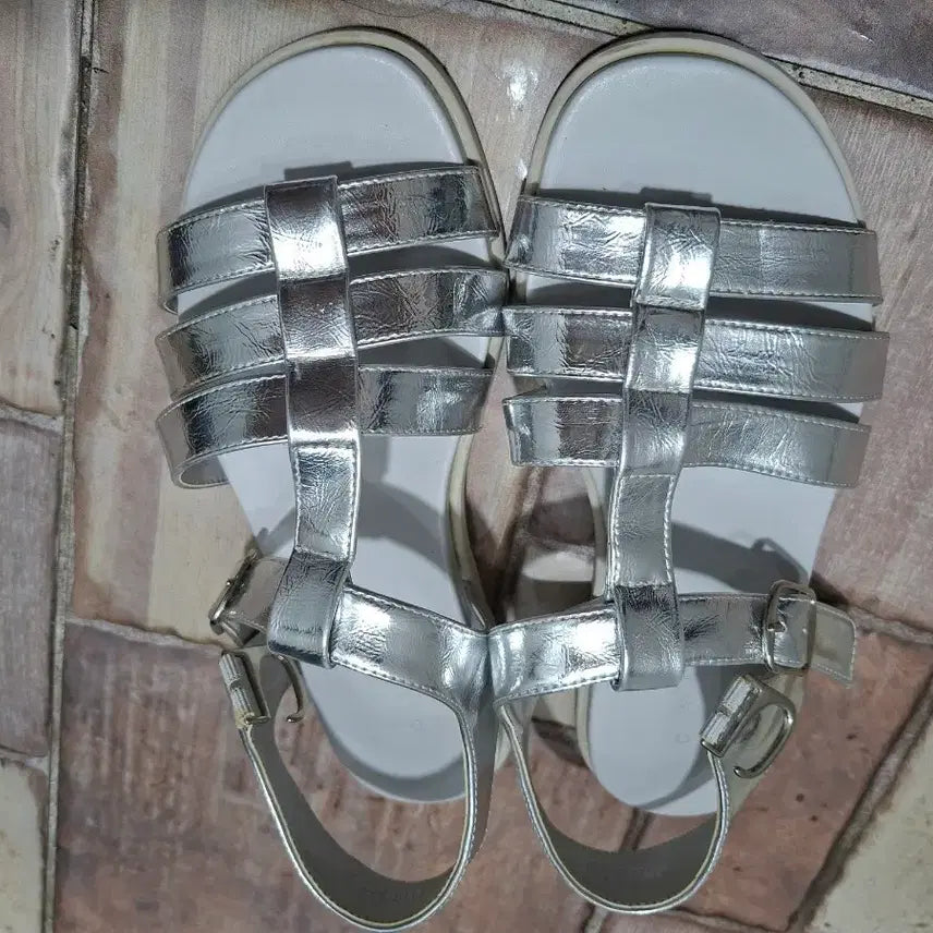 [BUNJANG] Kaelrang Silver Strap Sandals / 꺌랑 샌들