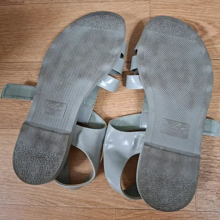 [BUNJANG] Kaelrang Silver Strap Sandals / 꺌랑 샌들