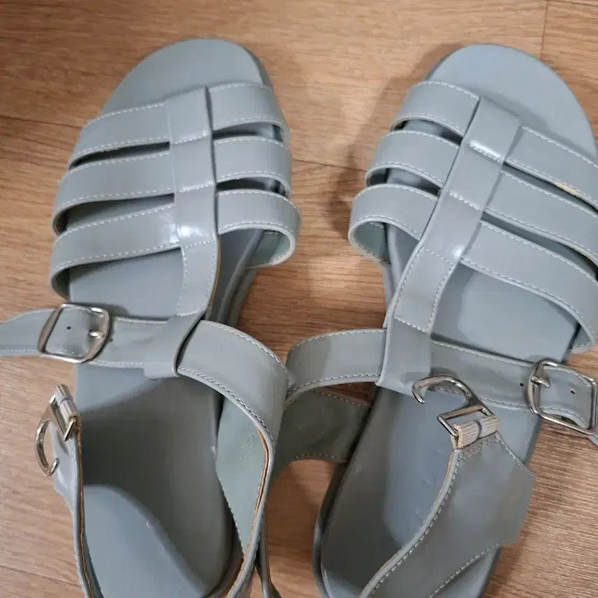 [BUNJANG] Kaelrang Silver Strap Sandals / 꺌랑 샌들
