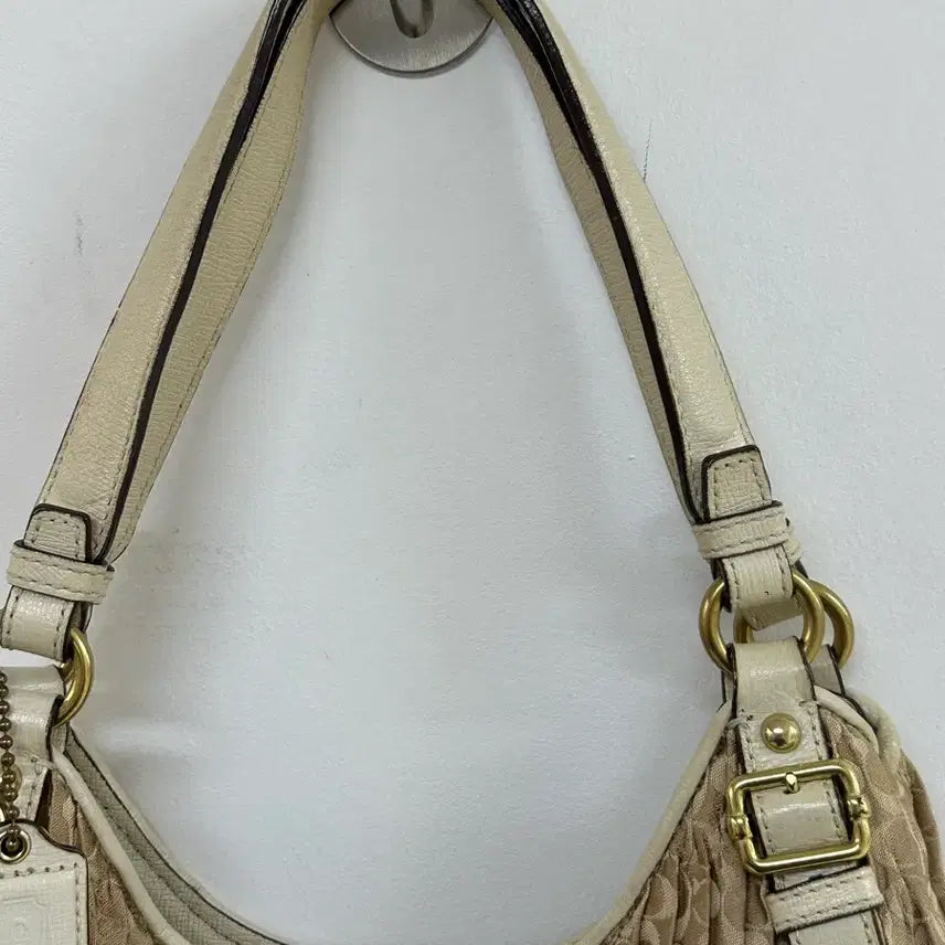 [SOLD OUT] Coach 코치 매디슨 메기 호보백 숄더백 상태굳