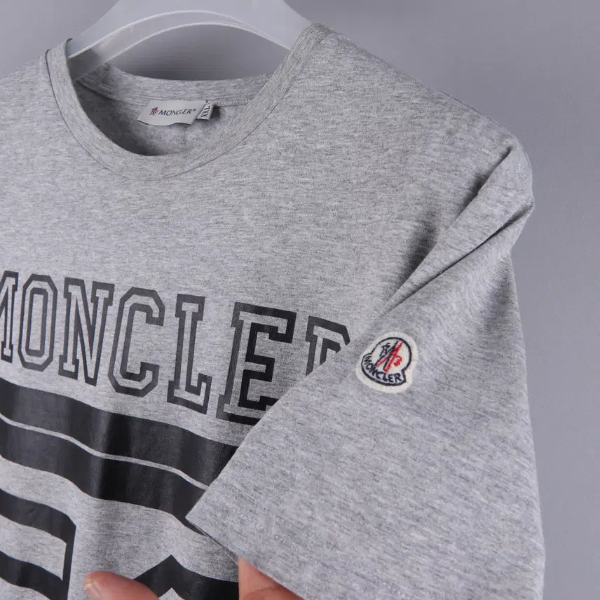 [SOLD OUT] 몽클레어 로고 반팔티 그레이 (2xl/105)