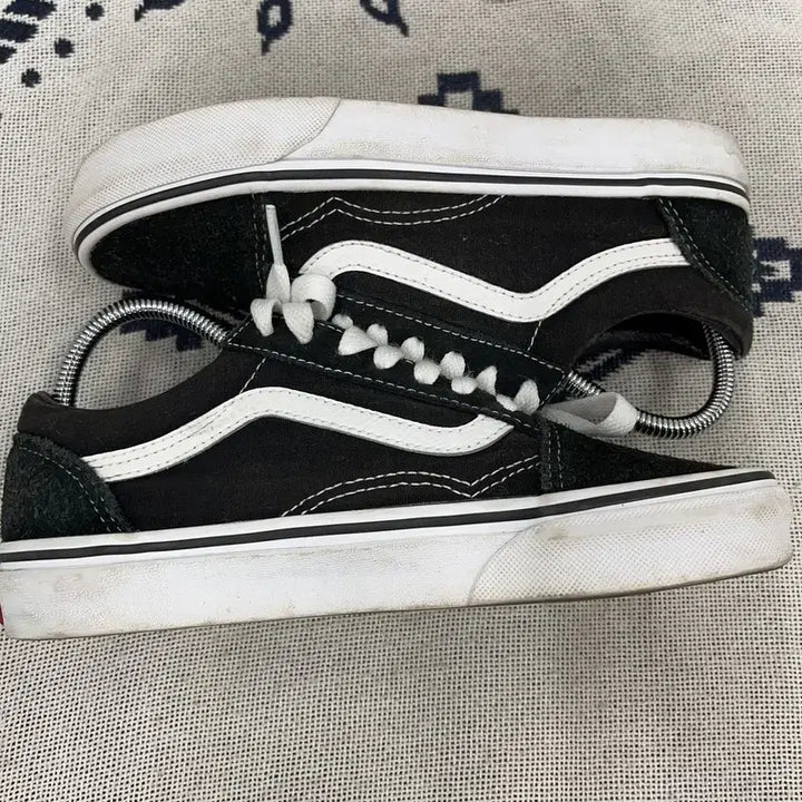 [BUNJANG] Vans Old Skool Black Sneakers Shoes 230 / 반스 올드스쿨 블랙 스니커즈 신발 230 X00004