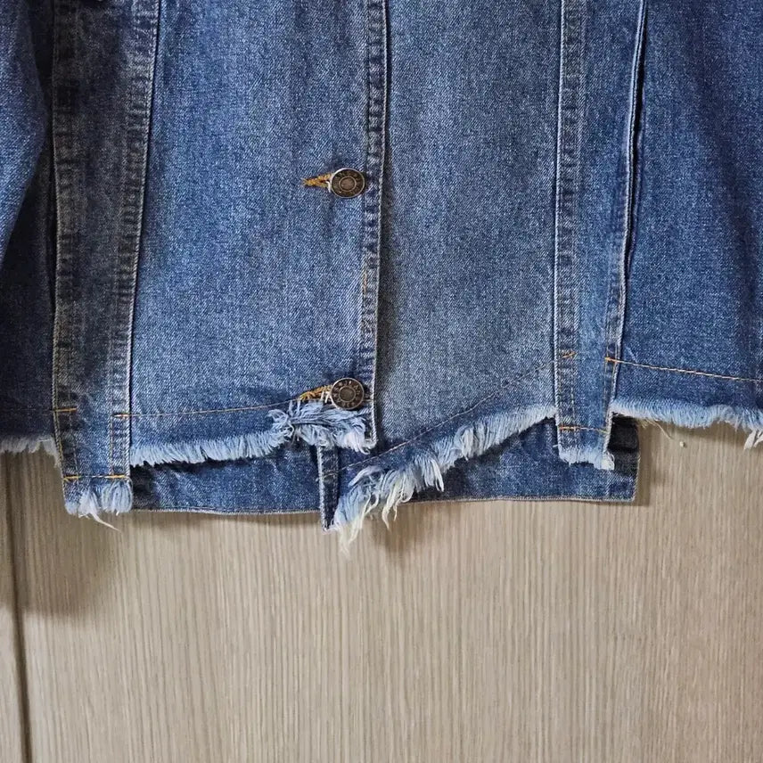 [BUNJANG] Indimdim Denim Jacket M / Indimdim 데님 청자켓 데미지 스타일  M