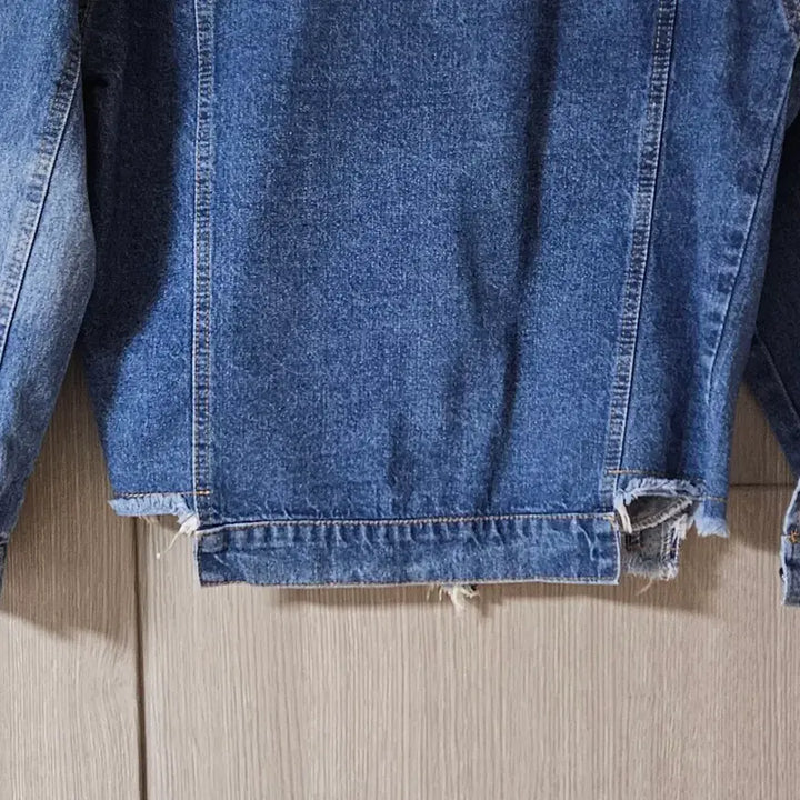 [BUNJANG] Indimdim Denim Jacket M / Indimdim 데님 청자켓 데미지 스타일  M