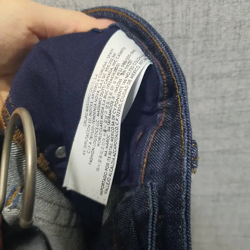 [BUNJANG] Massimo Dutti Relaxed Fit Dark Denim Jeans / 마시모두띠 릴렉스핏 다크 데님 청바지 31