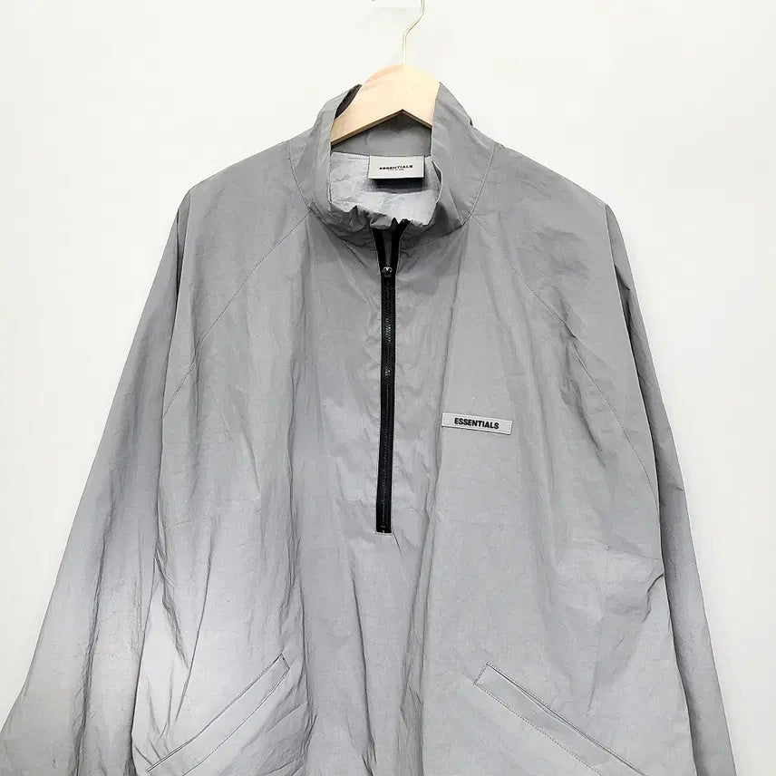 [BUNJANG] Fear of God Essentials 20SS Reflective Anorak Track Jacket Silver L / 에센셜 20SS 리플렉티브 아노락 트랙 자켓 실버 L (피어오브갓)